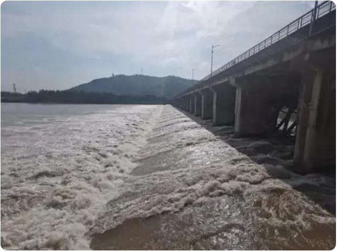 98年抗洪，中央決定最后關頭炸堤分洪，朱镕基：等等，我再加句話